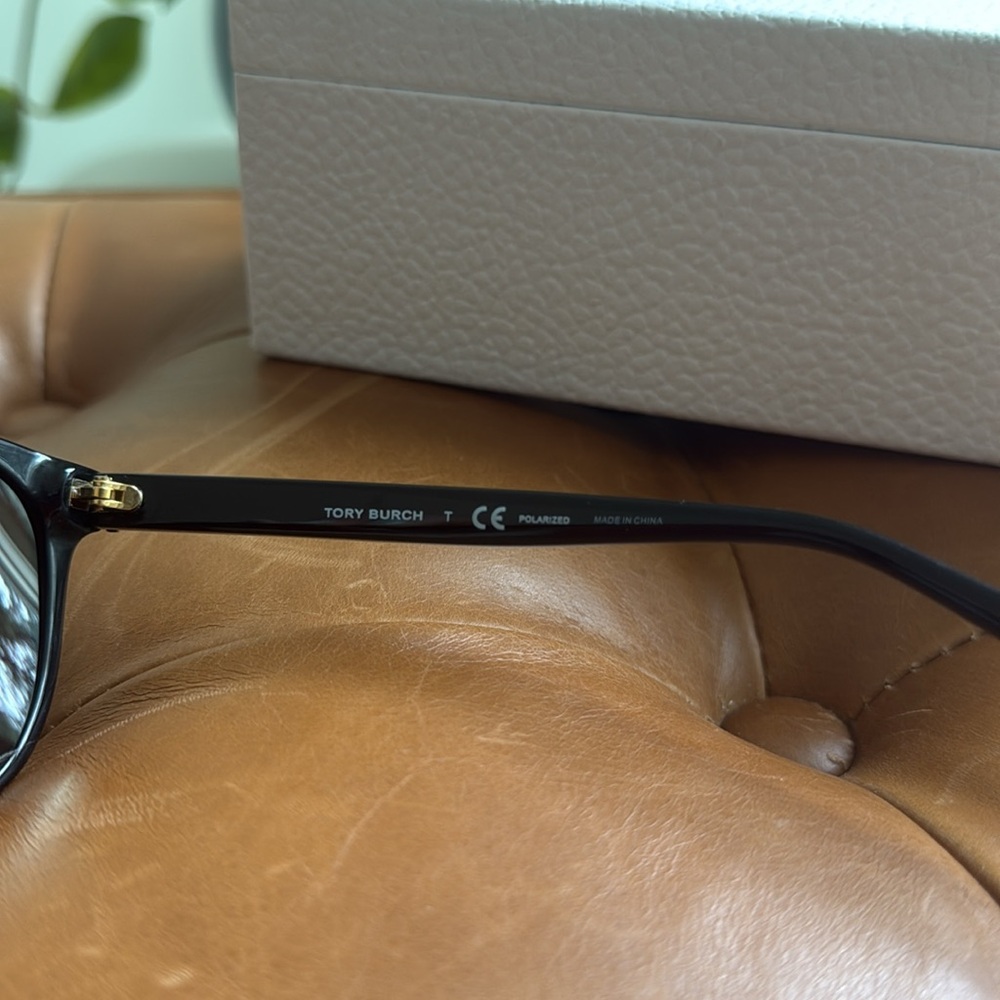 Tory Burch TY7106 Sunglasses 
Black Frame, Dark Brown Gradient - Picture 4 of 6